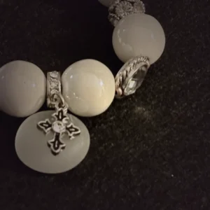 Proverbs 31:10 handcrafted beaded bracelet by Beautiful M Creations — “Who can find a virtuous woman?” (Proverbs 31:10)