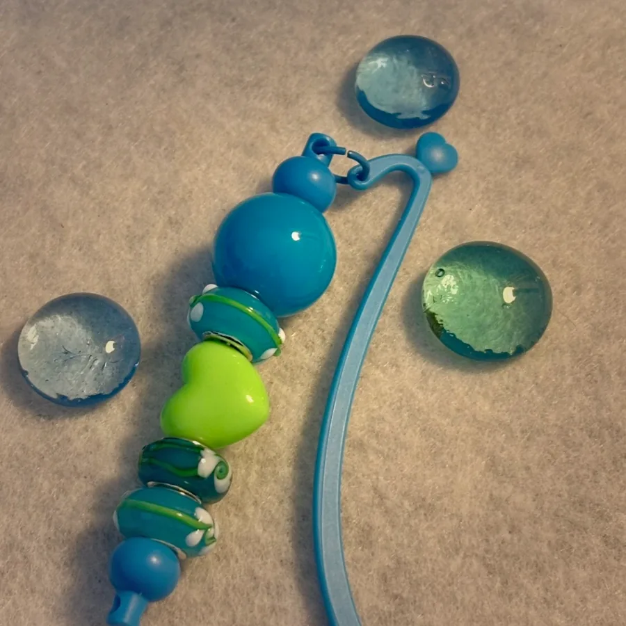 Handcrafted beaded bookmark by Beautiful M Creations