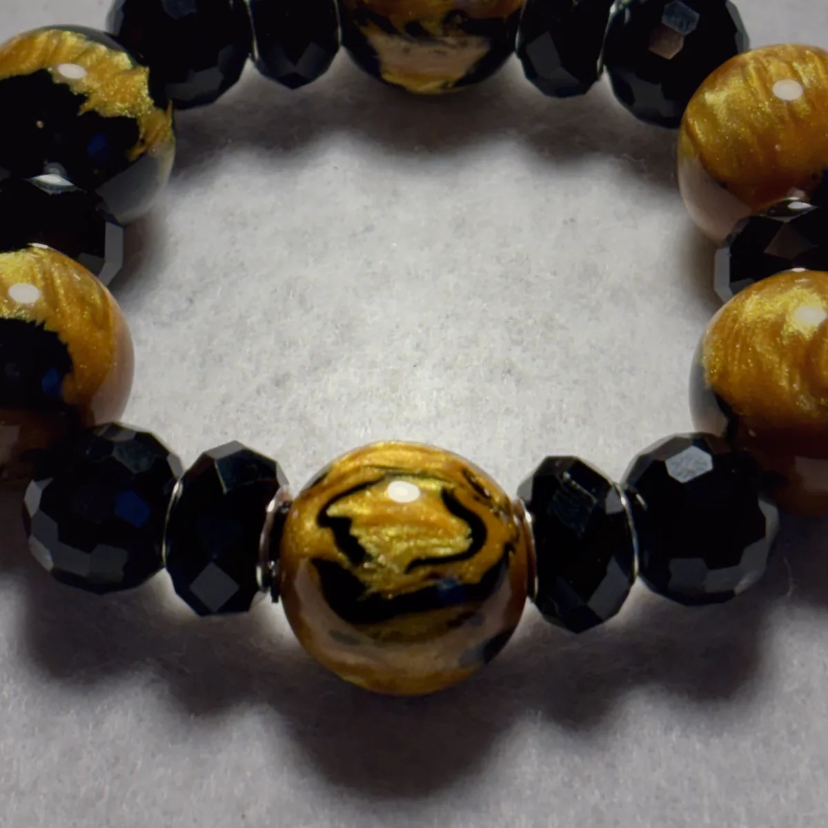 Glory Arise handcrafted beaded bracelet